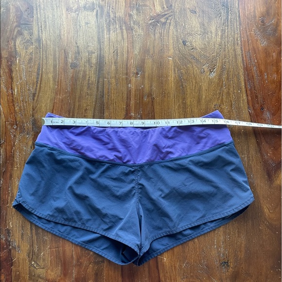Lululemon shorts - Picture 4 of 4